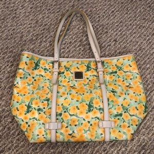 Beautiful Dooney & Bourke tote